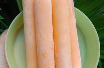 Langkah Mudah untuk Membuat Es lilin pop ice mangga Anti Gagal