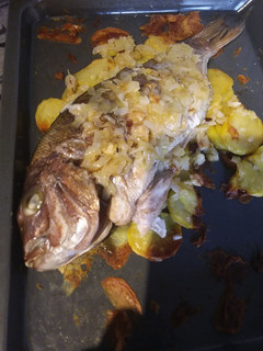 Una foto de 🐟Pargo al horno