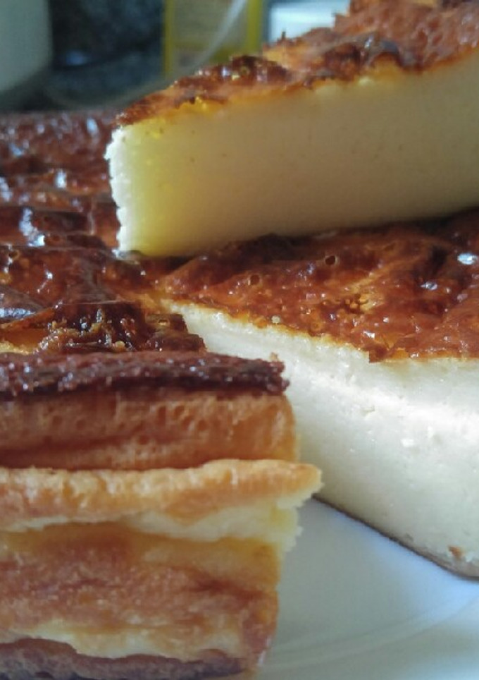 Una foto de Tarta de queso al horno(sin lactosa)