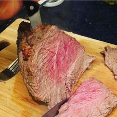 A picture of Simple Roast Beef.
