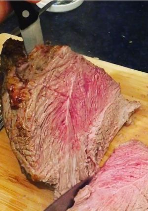 A picture of Simple Roast Beef.