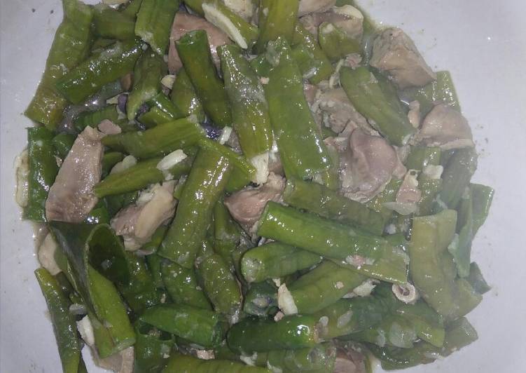 Bumbu Menyiapkan Tumis Kacang Panjang Rempelo Ati, Enak