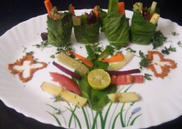 Steps to Cook Perfect Spinach Roll Salad