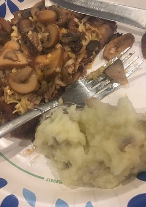 A picture of Mashed potatoes ￼.