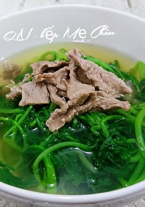 Hình của món Canh rau tần ô nấu thịt bò.