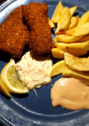 A picture of Classic fish and chips.