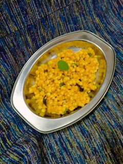 साबुदाना की खिचड़ी(sabudana khichdi recipe in hindi) रेसिपी मुख्य फोटो