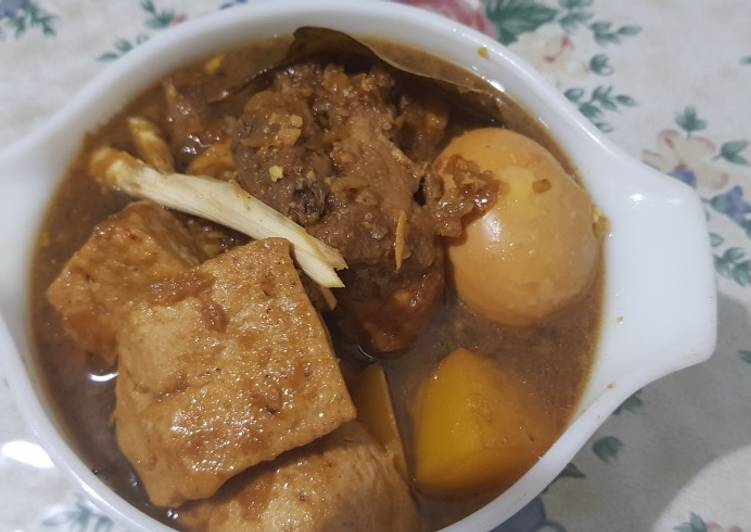 Semur telor kentang tahu ayam