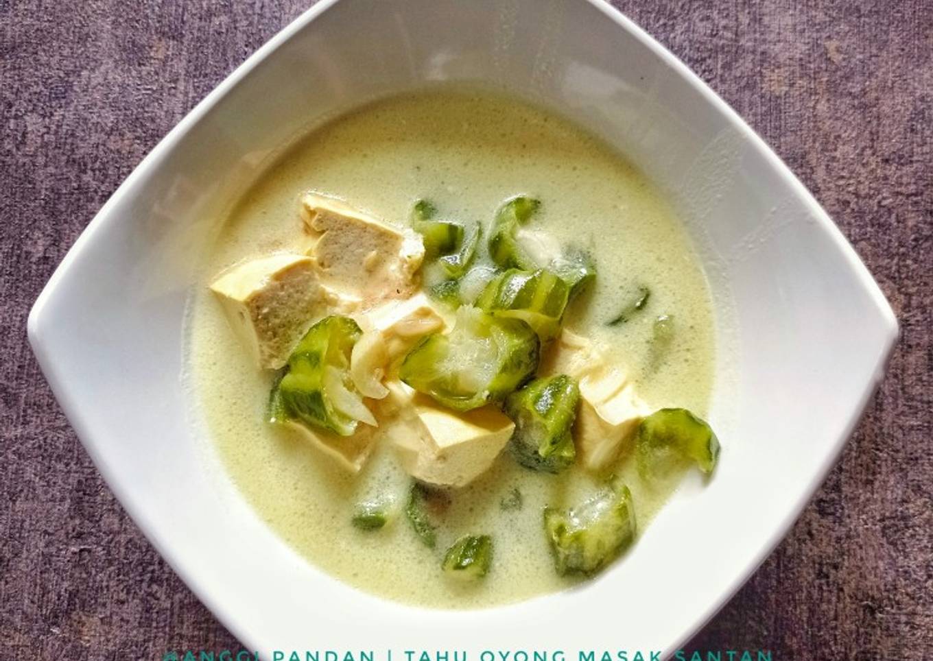 Tahu oyong masak santan