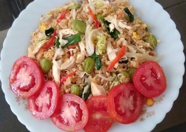 Resep NasGor Ayam Pete Extra Pedas yang mudah