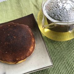 A picture of Japanese Pan Cake with Anko (Dorayaki).