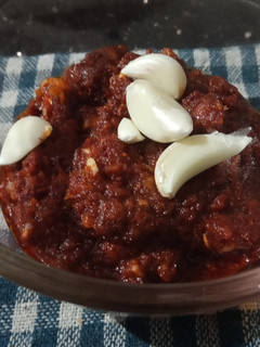 લસણની ચટણી (Garlic Chutney Recipe In Gujarati) રેસીપી મુખ્ય ફોટો