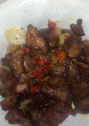 A picture of Gashin nama a frying pan.