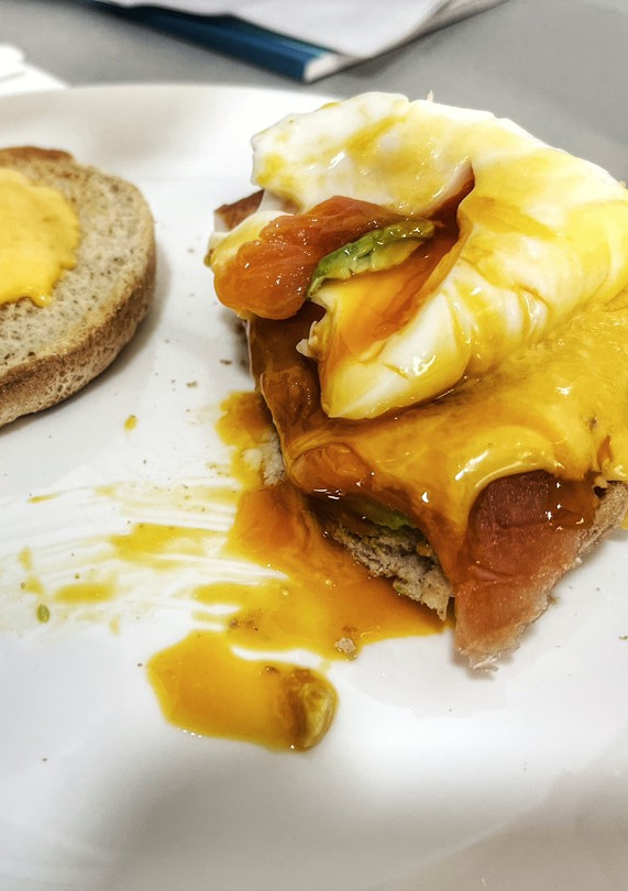 Una foto de Huevos Benedictinos