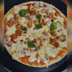 Instant Pizza In Pan A picture of Instant Pizza In Pan.