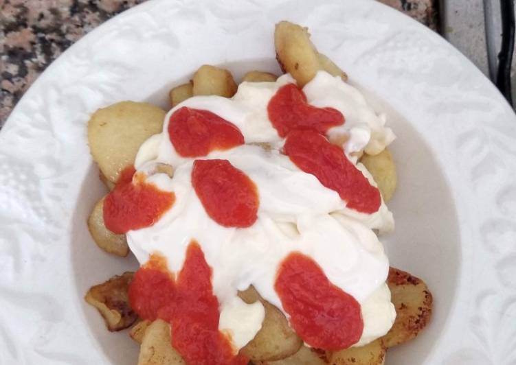 Patatas bravas