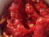 ટામેટાં લસણની ચટણી (Tomato Garlic Chutney Recipe In Gujarati)