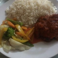 A picture of Beef stew & veggies.
