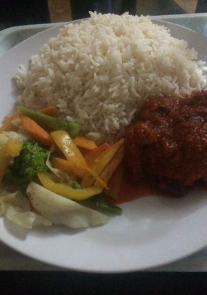 A picture of Beef stew & veggies.