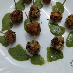 A picture of Paneer makhana balls.