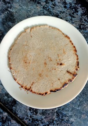 A picture of Jowar ki Roti.