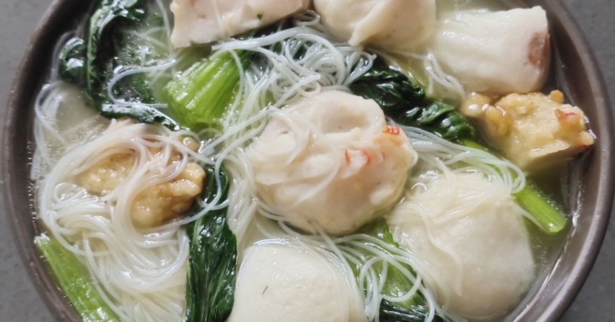 Fish Balls Noodle Recipe by Meme - Cookpad