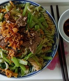 thịt bò xào cải ngọt