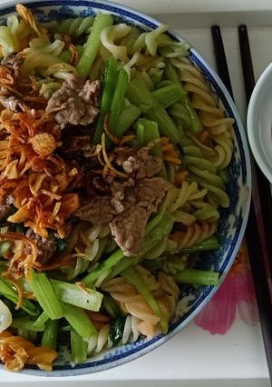 Hình của món Nui xào bò.