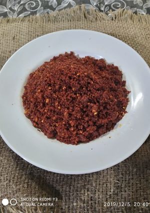 A picture of Garlic red chilli.