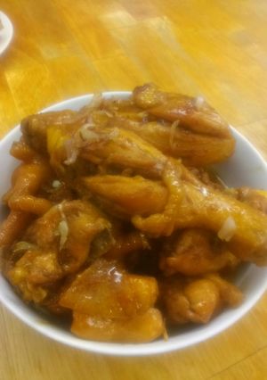A picture of Butter chicken with sweet soy sauce.