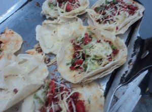 Una foto de Doraditas de pastor con queso y verdura. Del pirul. Jalisco