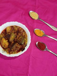 পটল আলু মুগডালের ঘণ্ট(potol aloo mog daler ghonto recipe in Bengali) রেসিপির প্রধান ছবি