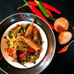 รูปของ Tumis pare ikan keranjang
