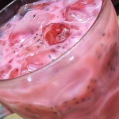 Doodh rooh afza A picture of Doodh rooh afza.