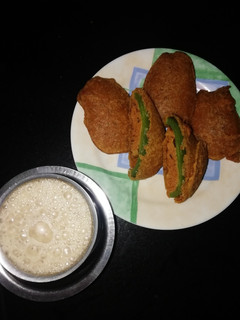 உருளைக்கிழங்கு பஜ்ஜி(potato bajji recipe in tamil) செய்முறை முக்கிய புகைப்படம்
