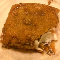 A picture of Deep fried icecream.
