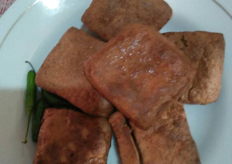 Tahu bacem goreng