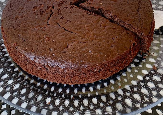 Recette - Gâteau au chocolat sans sucre, ni beurre, ni lait en vidéo 
