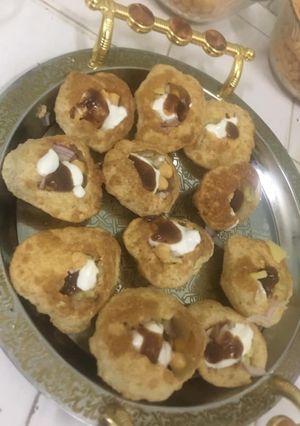 A picture of Golgappy (pani puri).