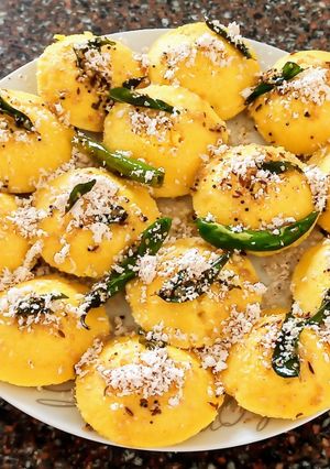 ढोकळा - इडली (dhokla idli recipe in marathi) रेसिपी चे मुख्य फोटो 