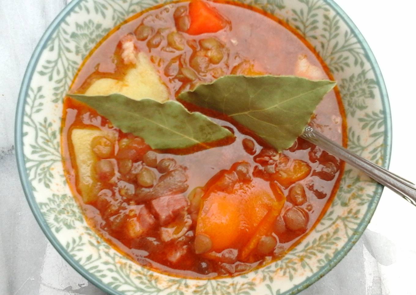 Fakes Soupa (Lentil Soup)