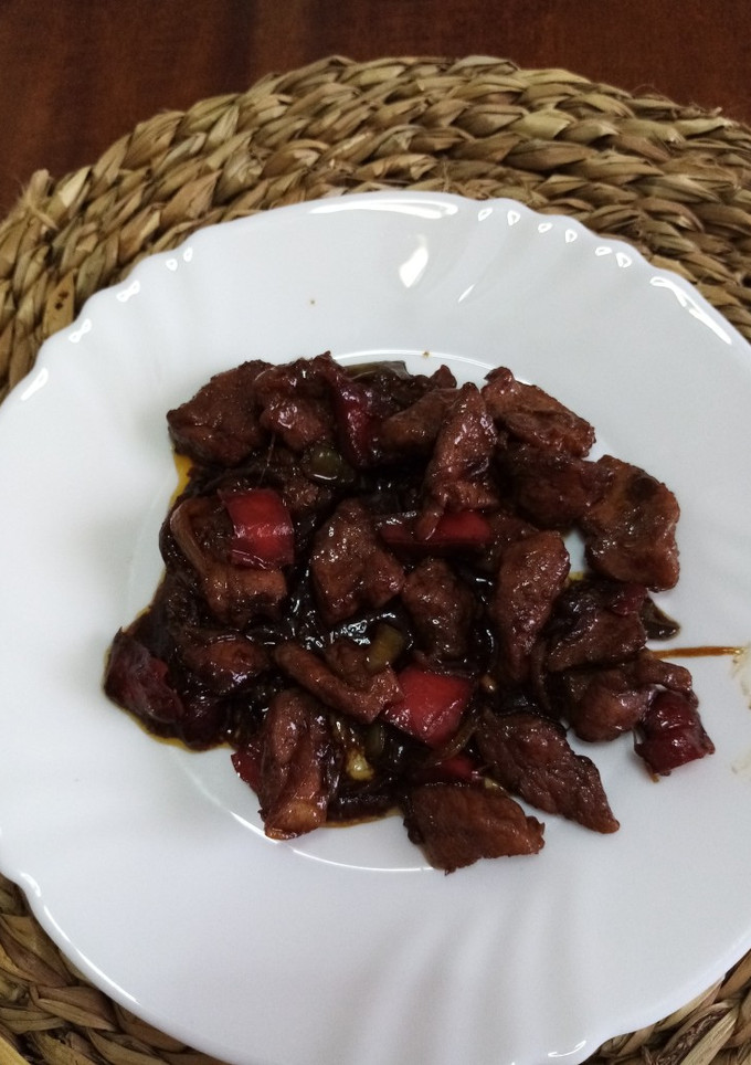 Una foto de Cerdo agridulce con verduras, estilo chino