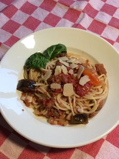 Une photo de Spaghetti à la viande et aux légumes