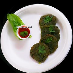 A picture of Spinach-CornMeal Tikki.