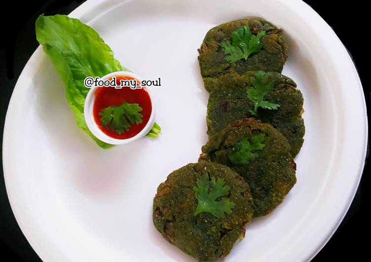 Spinach-CornMeal Tikki