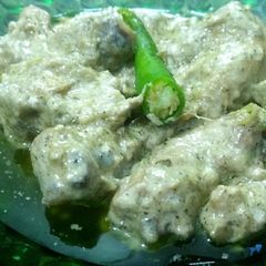 A picture of Creamy chicken.