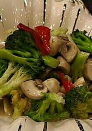 Foto resep Tumisan brokoli dan jamur
