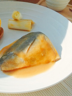 A picture of Mackerel braised in Miso souce.