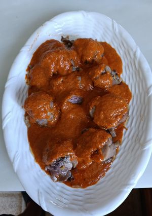 Una foto de Manitas de Cerdo rellenas de Boletus y Foie