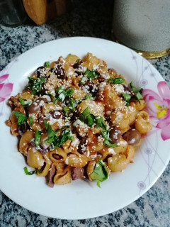 صورة لوصفة معكرونة باللحم المفروم 😋 على طريقتي 👌